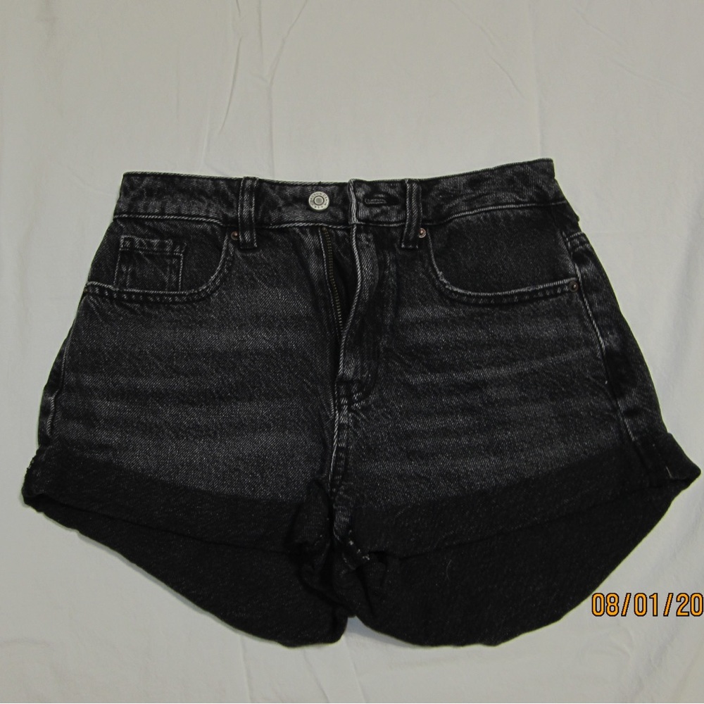 Black Pacsun Mom shorts size 24